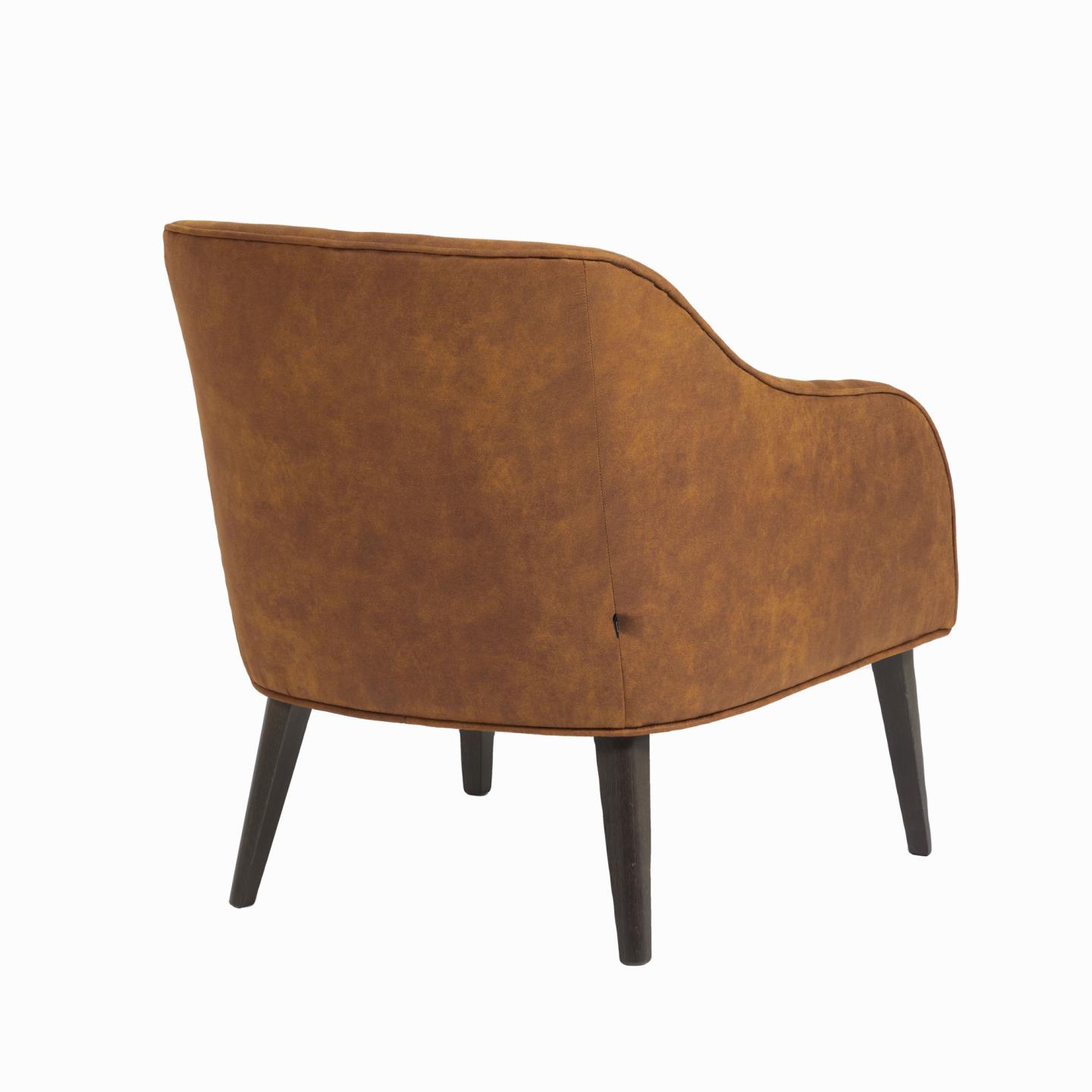 La Forma (ex Julia Grup) Кресло Lobby светло-коричневое с ножками в отделке венге