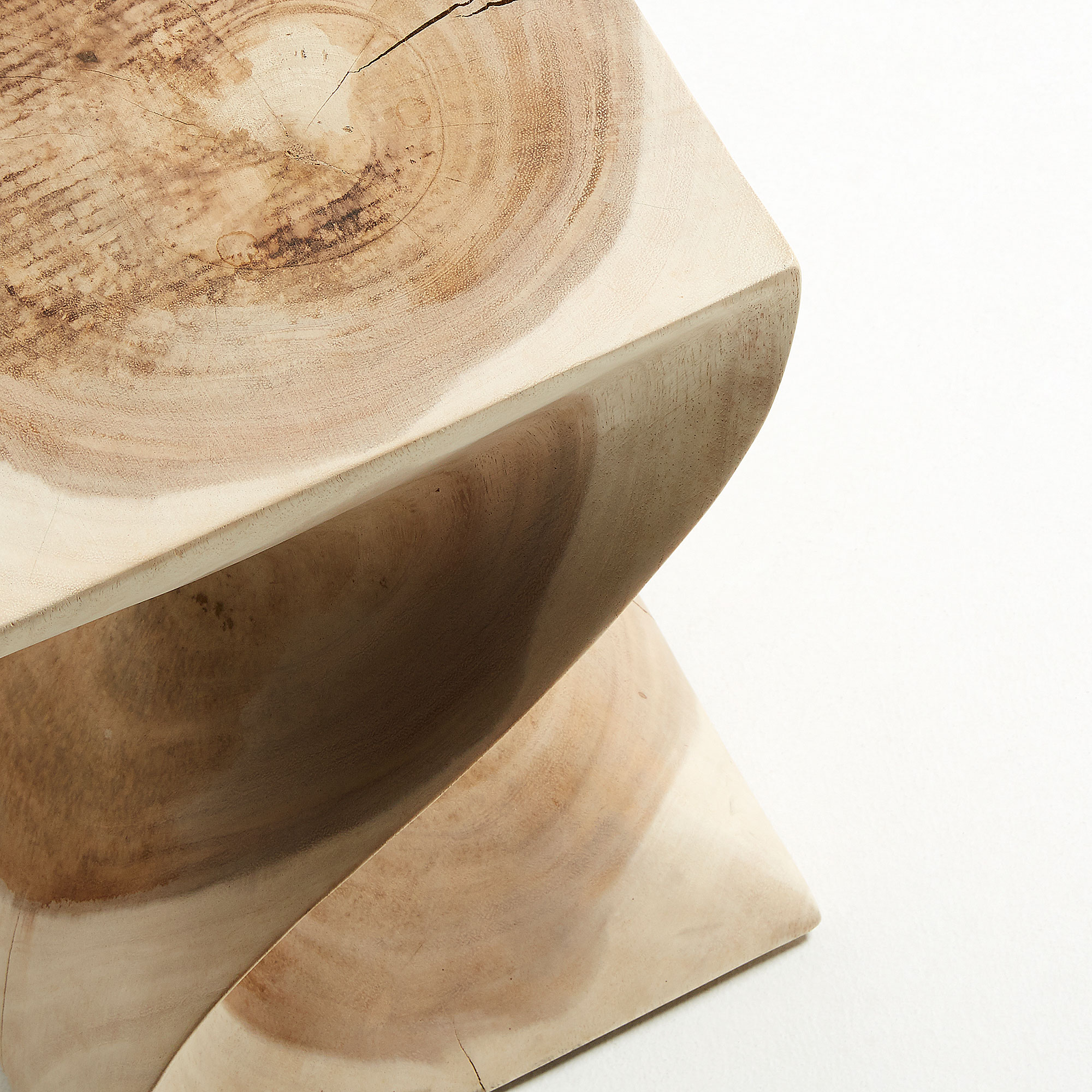 La Forma (ex Julia Grup) Приставной столик Hakon из мунгурского дерева