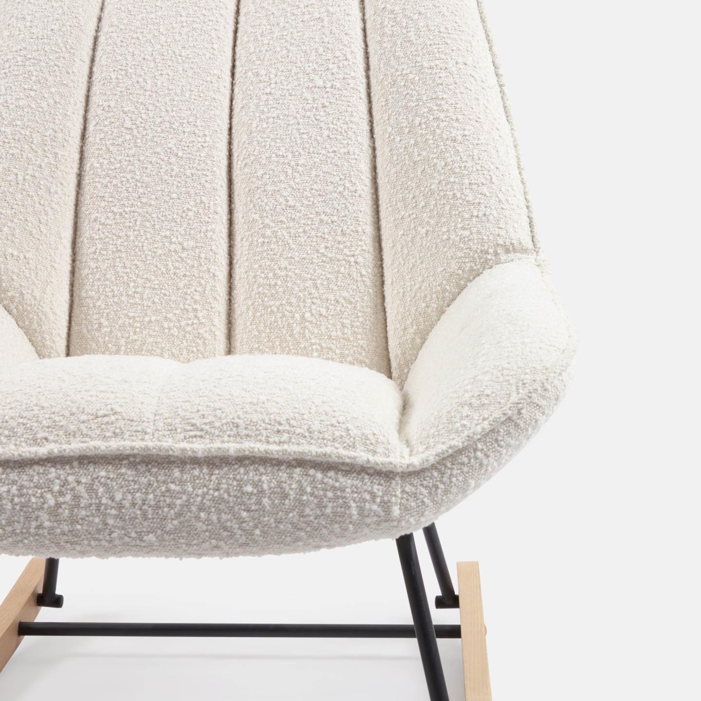 La Forma (ex Julia Grup) Кресло-качалка Marlina из ткани букле белого цвета