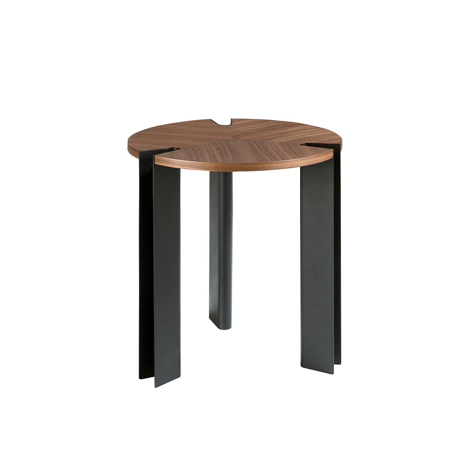 Angel Cerda Приставной столик MH2206C/2118 из орехового дерева и черной стали